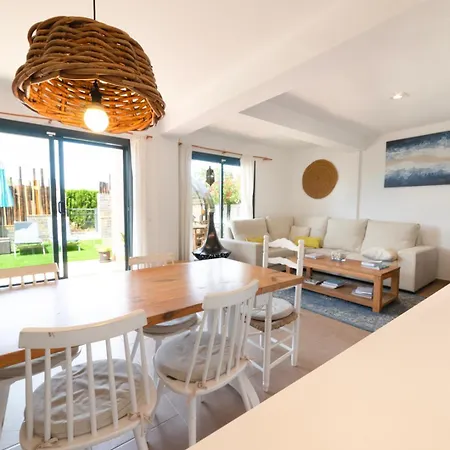 Sunset Sea View & Garden 6p Max Holiday home *