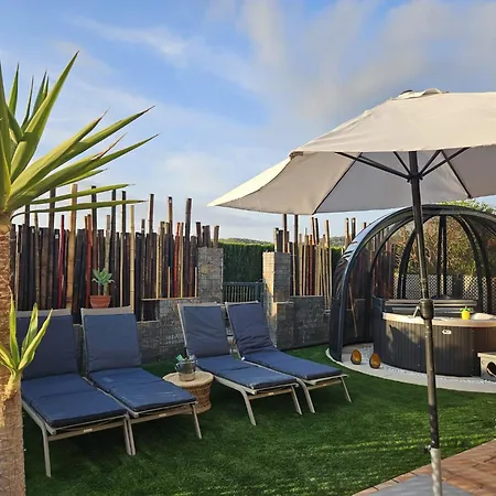 Sunset Sea View & Garden 6p Max Holiday home *